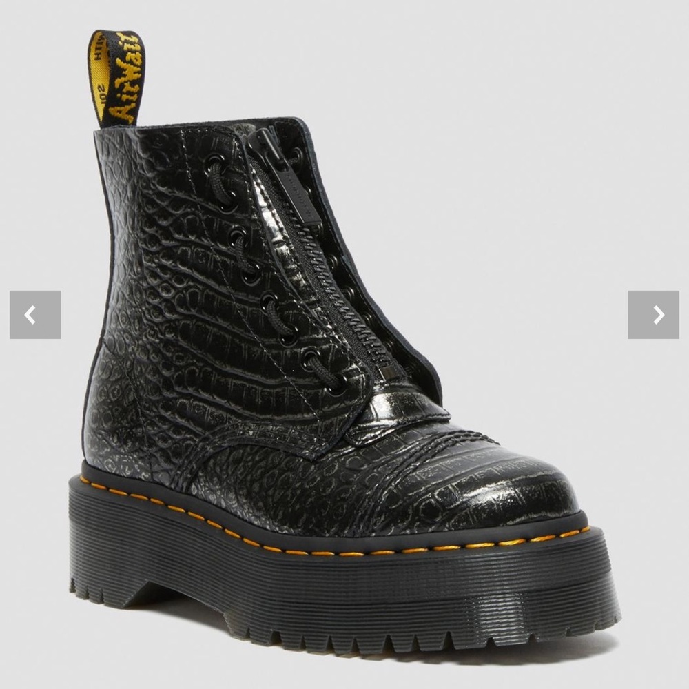 SINCLAIR CROC EMBOSS LEATHER PLATFORM BOOTS (Size 9)